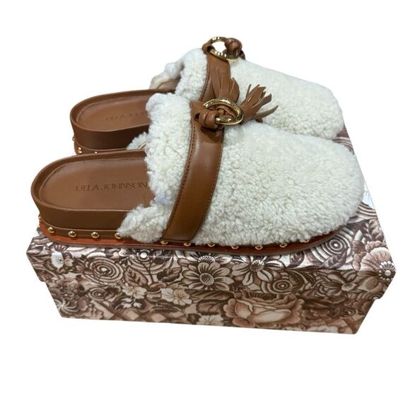 Revolve Ulla Johnson Ruby Shearling Leather Tassel Slide Mules in Cream Brown - Picture 4 of 10